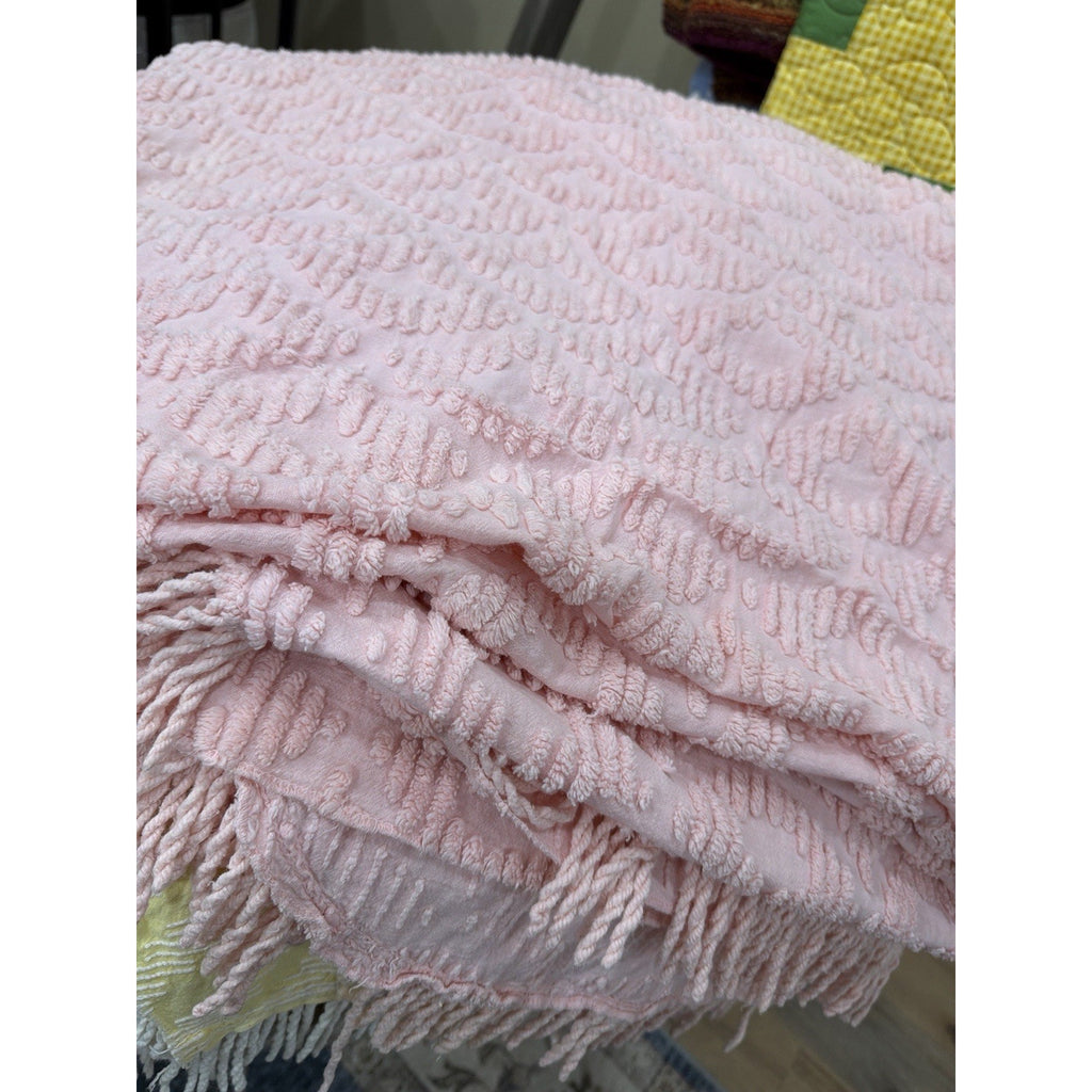 Vintage Pink Chenille Bedspread 88x94 Full Queen Fringe